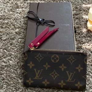 Lv Fushia wallet